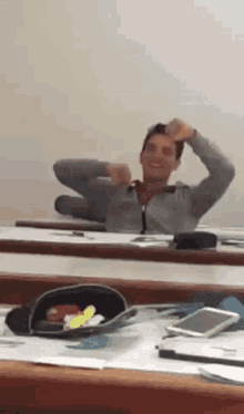 tenor_44.gif