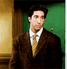 tenor_3.gif