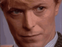 tenor_8.gif