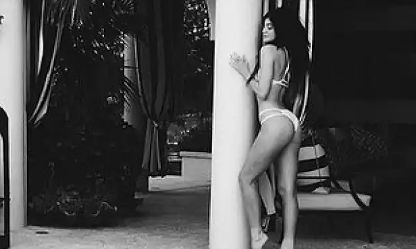 17-Year Old Kylie Jenner Posts Racy Bikini Pic