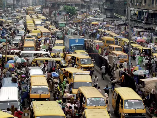 5 People You Will Find On Any Lagos Street