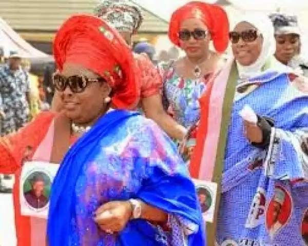 750 APC women defect to PDP in Sokoto state