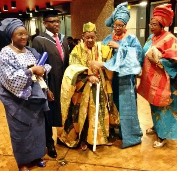 Alaafin of Oyo and his wives visit the University of London