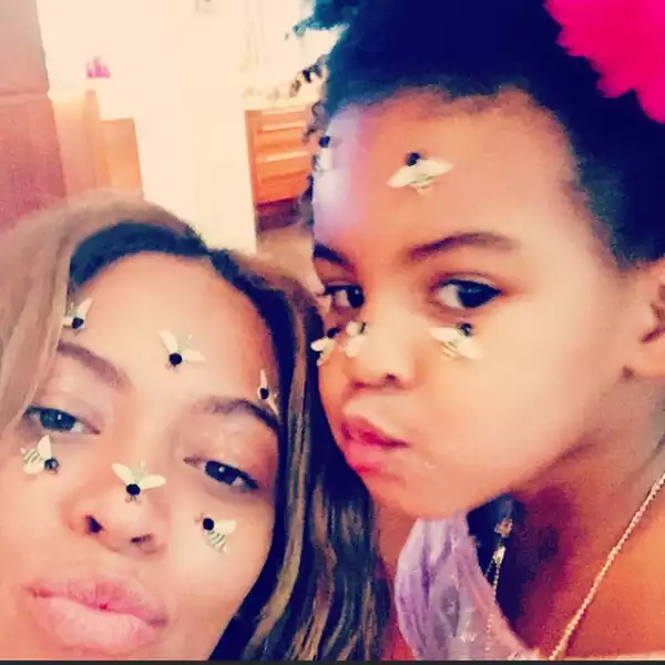 Beyonce and Her Daughter, Blue Ivy Pose For Valentine Selfie (Photo)