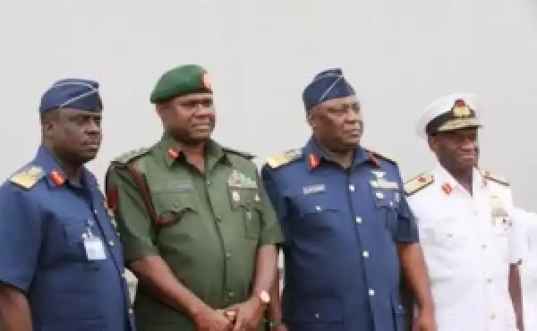 Buhari To Appoint New Service Chiefs, NSA, DG SSS