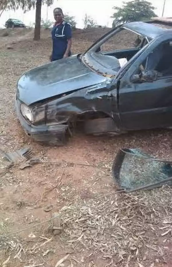Car Crashes In Abuja After V.I.O Staff Drags Steering Wheel With Driver
