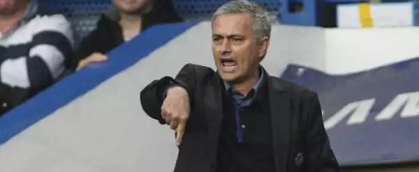 Chelsea boss Mourinho refuses to deny branding Dowd "too fat to ref"