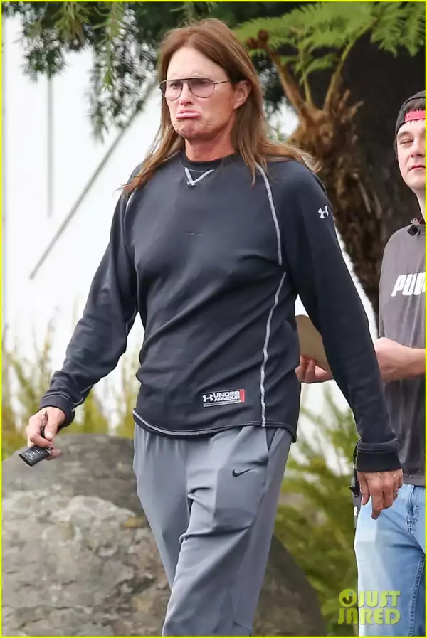 Confirmed: Bruce Jenner is turning into a Woman
