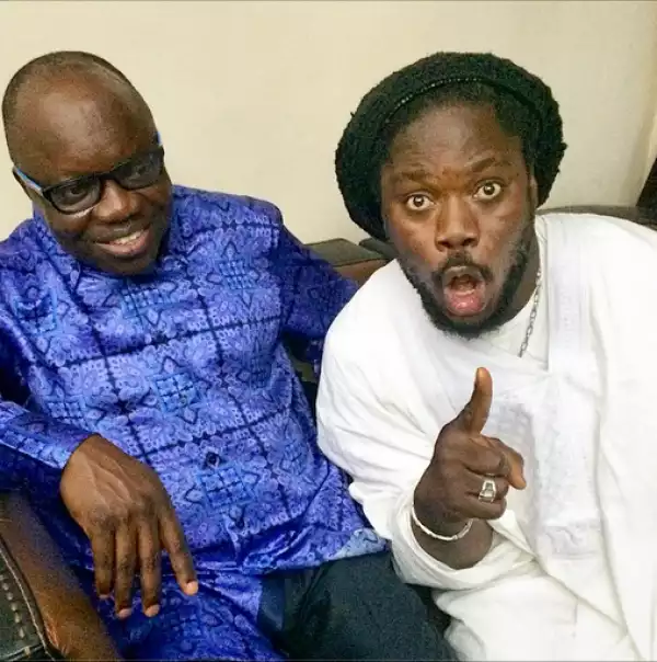Daddy Showkey strikes a pose with Delta State governor