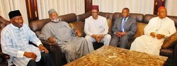 Dangote Spot With Jonathan And Later Ran To Gen. Buhari