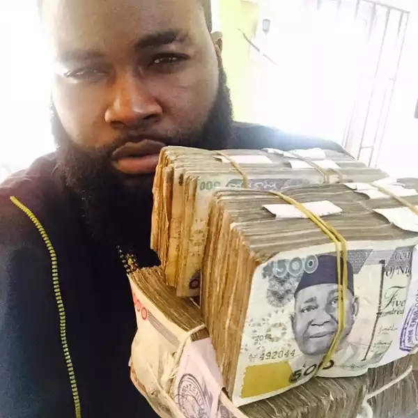 Davido’s Hypeman Special Spesh Gets Lashed By Fans For Showing Off Money On Social Media – PHOTO