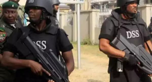 Ex Pres. Jonathan’s Body Guards Posted Out Of The Presidential Villa