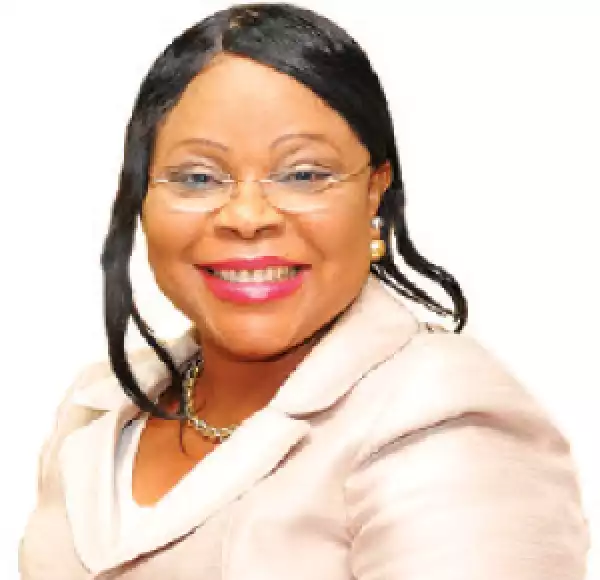 Female Senator Nkechi Nwaogu Decamp PDP, Joins APC