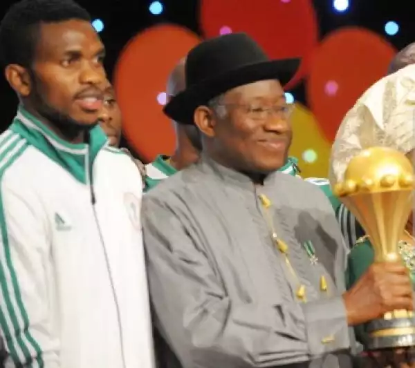 Former Super Eagles Captain Joseph Yobo Question Buhari’s Health, Ask Who Is The Fittest