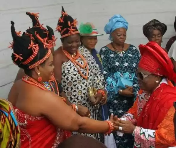 GEJ and his wife visited the Oba of Benin today