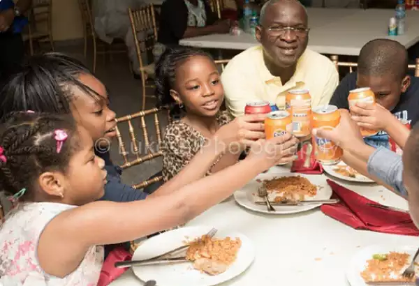 Gov. Fashola hangs out with kids in Lagos