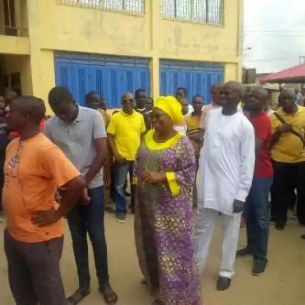 Governor Fashola and wife on queue to get accredited