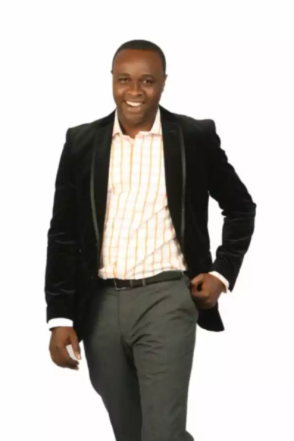 ‘How a female fan kissed me in front of my wife’ – Femi Adebayo