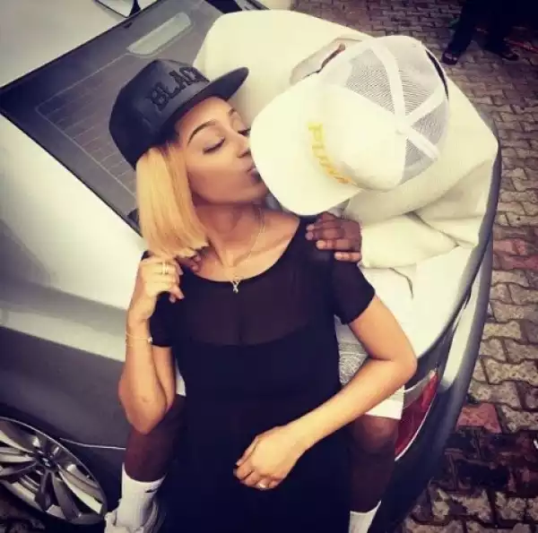 Ice Prince kisses girlfriend in new photo