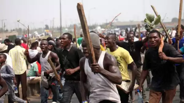 Ijaw Youths, OPC Clash In Arepo Over Pipeline, Pregnant Woman, Others Killed