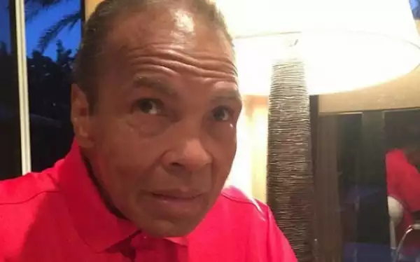 Legendary boxer, Muhammad Ali shares new photo of himself