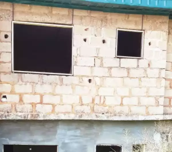 Man Commits Suic!de Inside Uncompleted Building In Ogun State