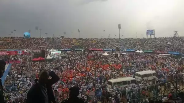 Massive Crowd That Turned Out for Buhari