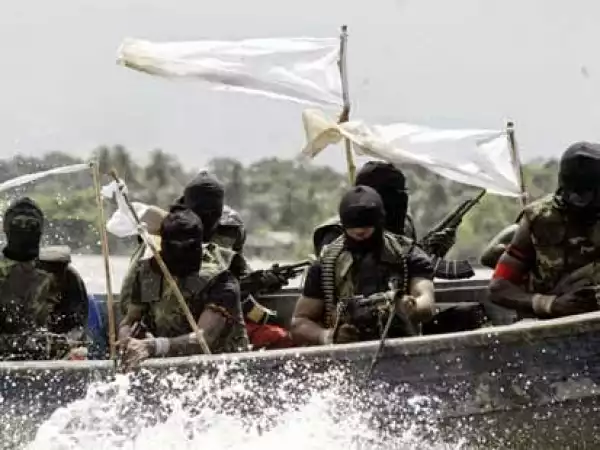 Niger Delta militants blow up pipeline in Delta state
