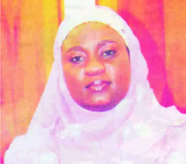 Niger State First Lady Offers To Work As A Gynaecologist In State General Hospital