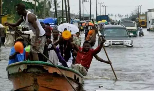 OMG!! See Photos From The Flood In Lagos Today