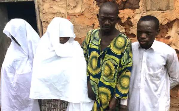 PHOTO: Ogun Police Arrest Two ‘Witches’ For Fraud