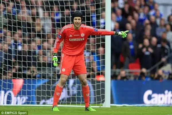 Petr Cech Leaves Stamford Bridge, Signs For Arsenal On £11million Deal
