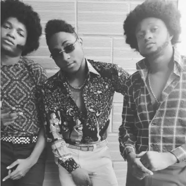 Photo: Davido Goes All Old Skool For New Music Video