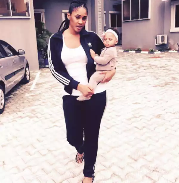 Photo: Flavour Shares Photo Of Baby Mama, Sandra And Their Daughter