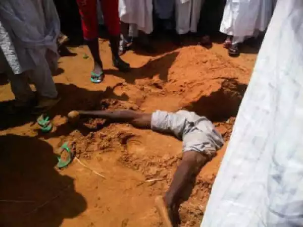 Photo: Man Trapped Inside Grave In Jigawa As He Tries To Steal Dead Human Body