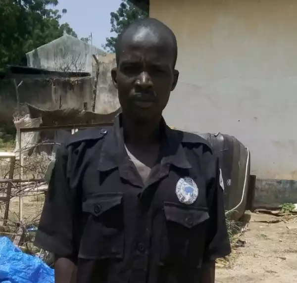Photos: Boko Haram Terrorist Was Arrested While Trying To Escape With His Family