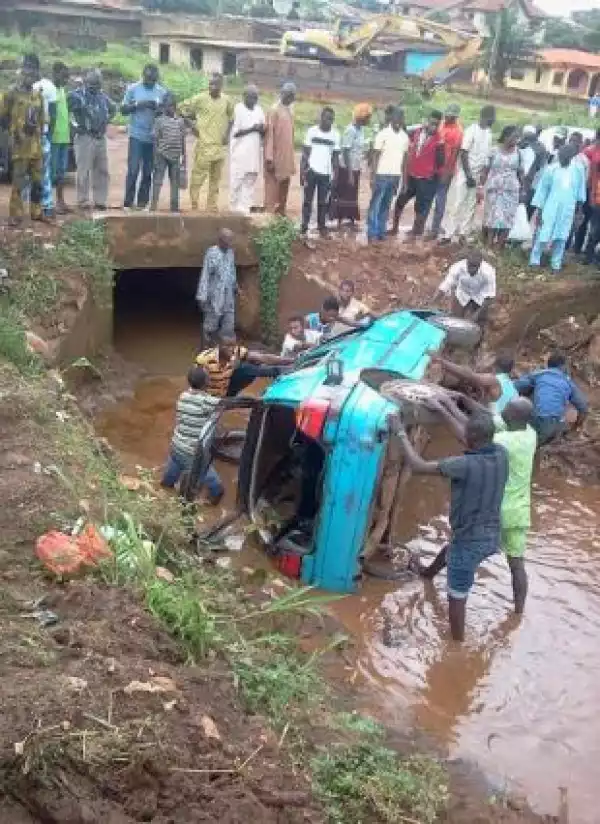 Photos: Car Plunges Off A Bridge With 4 People Inside In Akure