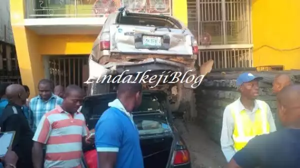 Photos: Drunk Driver Crashes Into Residential Building In Port Harcourt