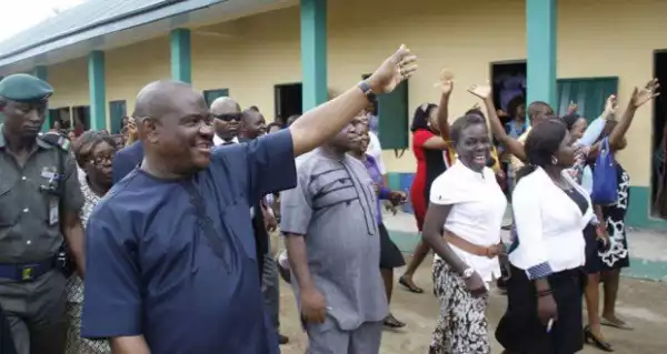 Photos: Gov. Of Rivers, Wike Pays Surprise Visit To A Dilapidated Secondary School 