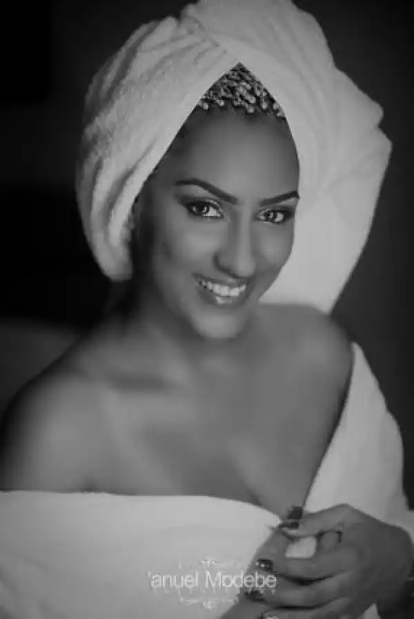 Photos: Juliet Ibrahim Shares Towel Selfies
