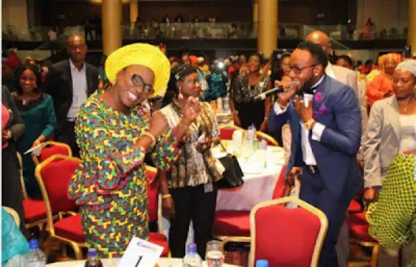 Photos: Kcee Dances With Lagos State First Lady, Bolanle Ambode