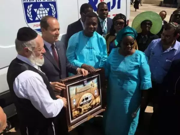 Photos: Pastor Adeboye Donates Ambulance To Israel