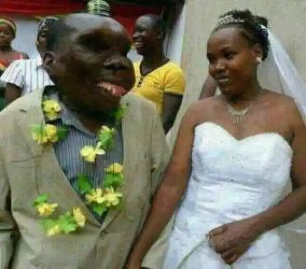 Photos: Uganda Most Ugliest Man Welcomes His 8th Baby 