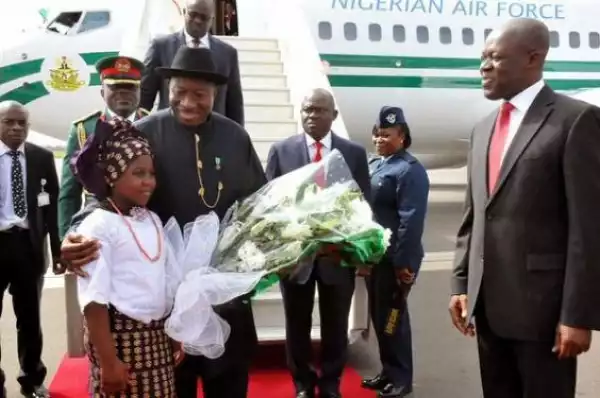 Pres. Jonathan Arrives Ghana For 47th ECOWAS Summit