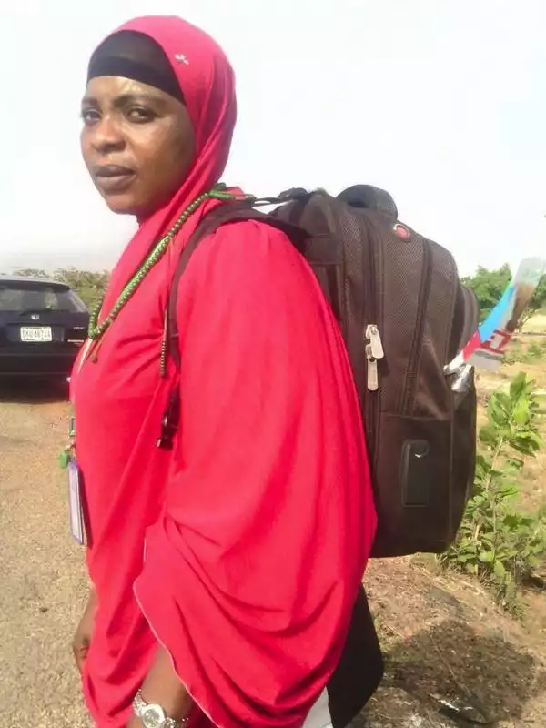 Pretty Woman Starts Trekking From Kaduna To Abuja To Celebrate Buhari’s Victory 