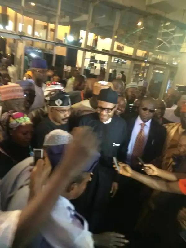 See Massive Crowd That Welcomed Buhari At The Abuja Airport