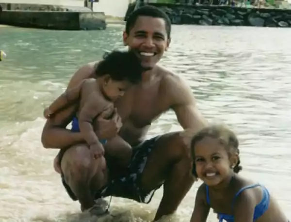 See This Cute ThrowBack Photo Of Obama & His Girls When They Were So Young
