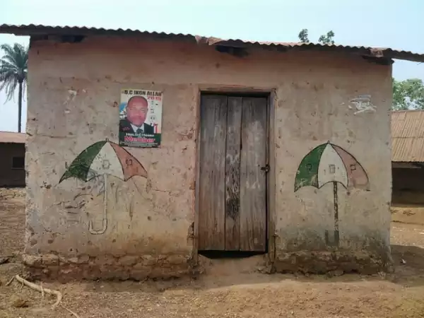 Shocking Photo Of A PDP Office Somewhere In Taraba State