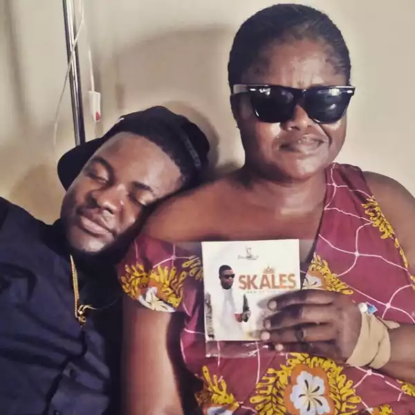 Skales Delivers Debut Album "Man Of The Year" To His Mum On Hospital Bed