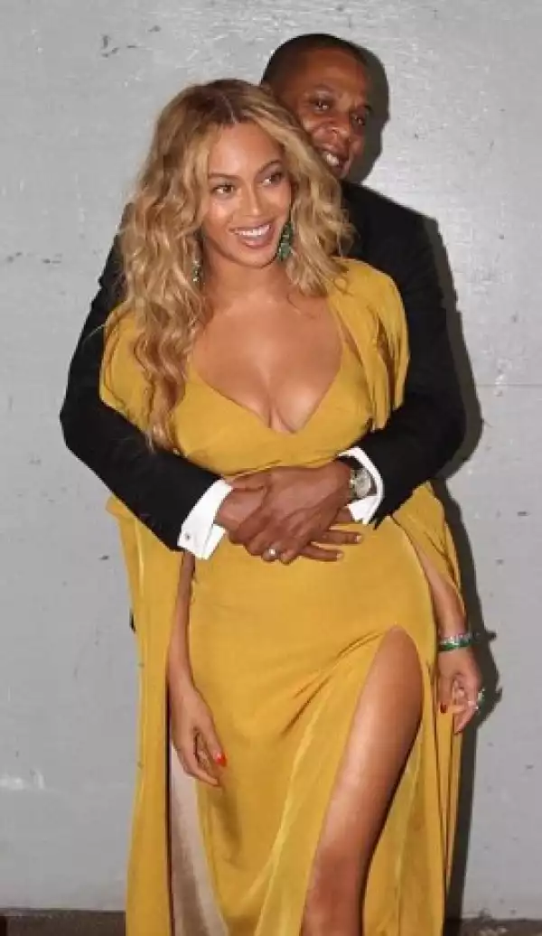 So Lovely!! Beyonce And Jay Z Loved Up In New Photo